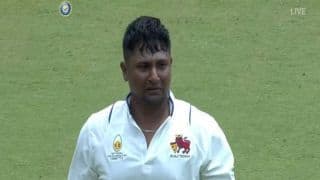 Inspiration For All: Twitter Hails Teary-Eyed Sarfaraz Khan After Stunning Century vs MP In Ranji Trophy Final | Watch